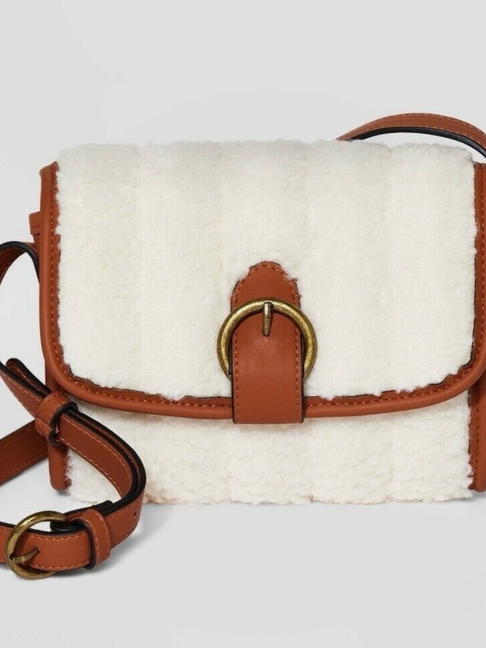 Universal Thread Buckle Flap Crossbody